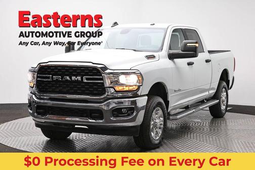 Bright White Clearcoat 2024 RAM 2500 Big Horn Crew Cab 4x4 6'4' Box