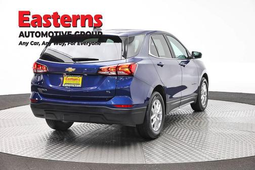 Blue Glow Metallic 2022 Chevrolet Equinox 1LT