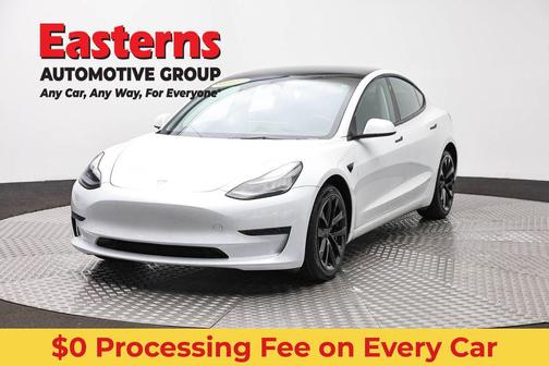 Pearl White Multi-Coat 2023 Tesla Model 3 Standard Range