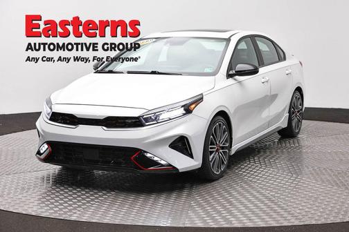 Snow White Pearl 2023 Kia Forte GT