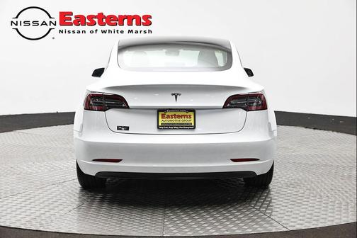 Pearl White Multi-Coat 2023 Tesla Model 3 Standard Range