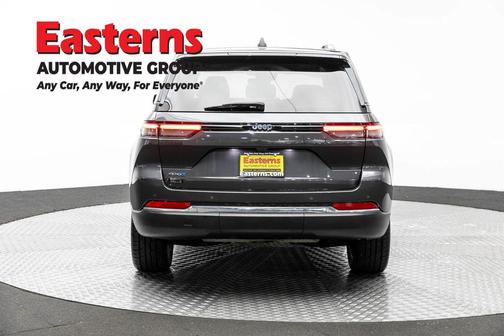 Baltic Gray Metallic Clearcoat 2023 Jeep Grand Cherokee 4xe