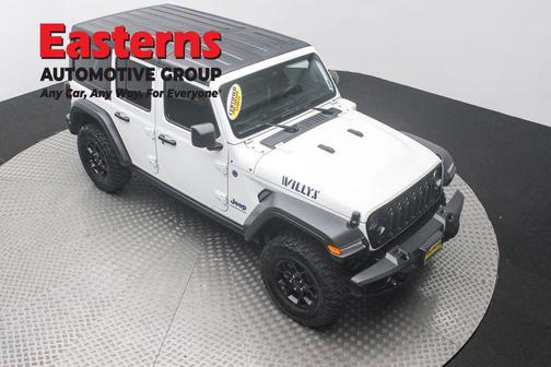 Bright White Clearcoat 2025 Jeep Wrangler 4xe Willys