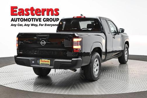 Super Black 2022 Nissan Frontier S