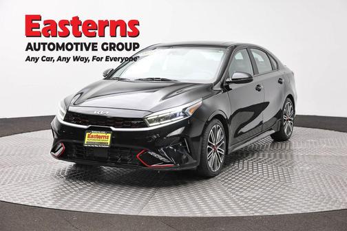 Aurora Black Pearl 2023 Kia Forte GT