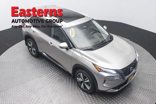 Champagne Silver Metallic 2023 Nissan Rogue Platinum