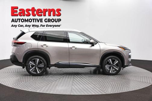 Champagne Silver Metallic 2023 Nissan Rogue Platinum