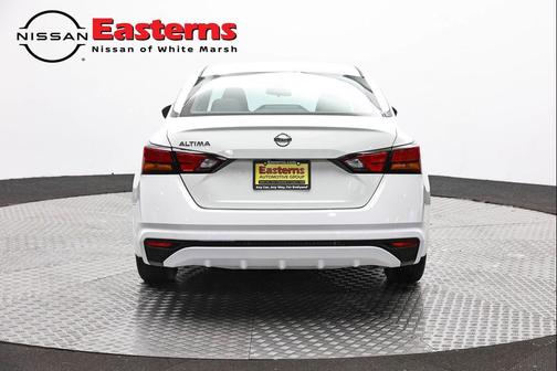 Glacier White 2022 Nissan Altima S FWD