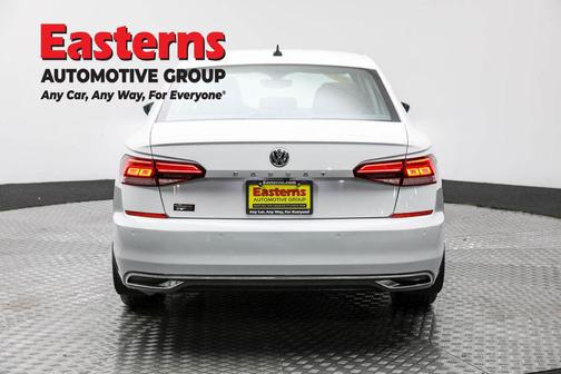 2022 Volkswagen Passat 2.0T Limited Edition