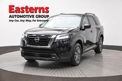 Super Black 2025 Nissan Pathfinder SV FWD