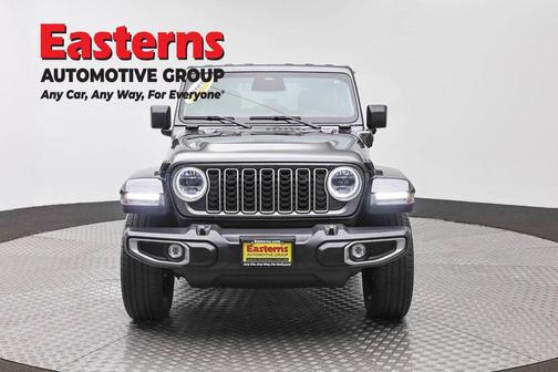 Granite Crystal Metallic Clearcoat 2025 Jeep Wrangler 4xe Sahara
