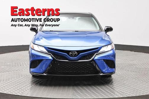 Blue Streak/Midnight Black Metallic 2018 Toyota Camry XSE