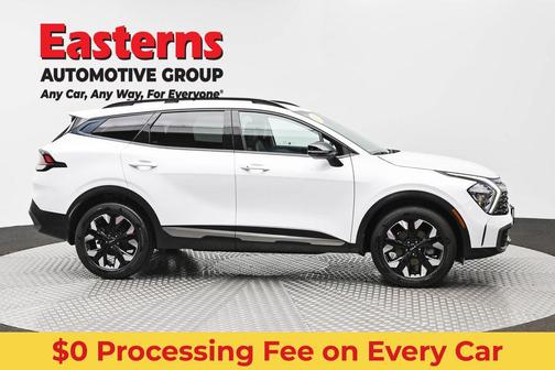 Glacial White Pearl 2023 Kia Sportage X-Line