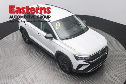 Pure White 2022 Volkswagen Taos 1.5T S