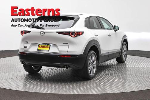 Snowflake White Pearl Mica 2022 Mazda CX-30 2.5 S Select Package