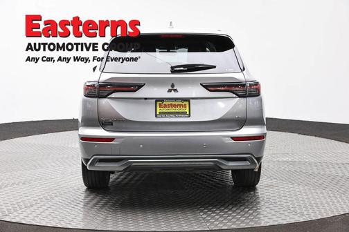 Alloy Silver Metallic 2025 Mitsubishi Outlander SE 2.5 S-AWC