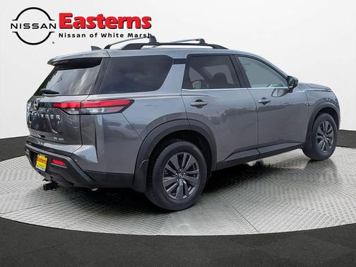 2022 Nissan Pathfinder SV 4WD