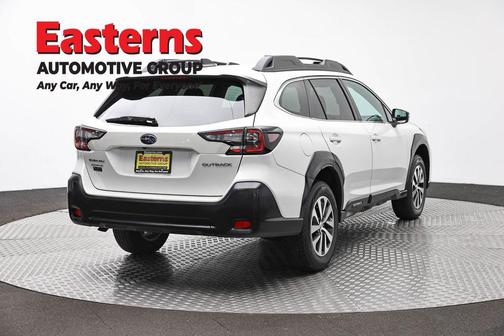 Crystal White Pearl 2024 Subaru Outback Premium