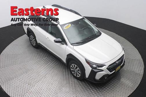 Crystal White Pearl 2024 Subaru Outback Premium