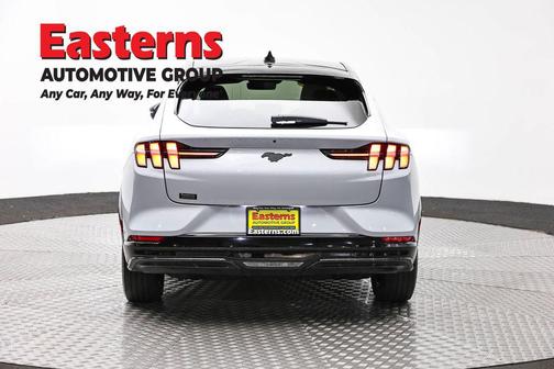 Space White Metallic 2023 Ford Mustang Mach-E Premium