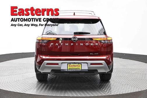 Scarlet Ember Tintcoat 2022 Nissan Pathfinder SL 4WD