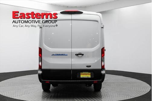 2022 Ford Transit-350 Base