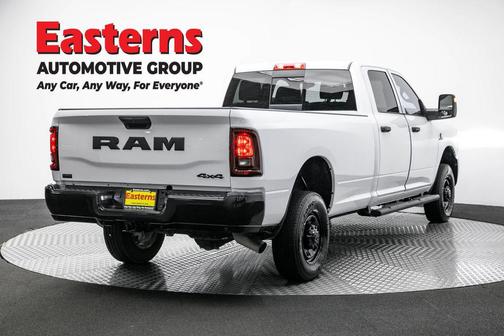 2025 RAM 2500 Tradesman Crew Cab 4x4 8' Box