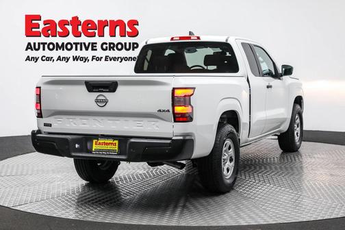 2023 Nissan Frontier S