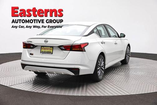 Glacier White 2025 Nissan Altima 2.5 SV