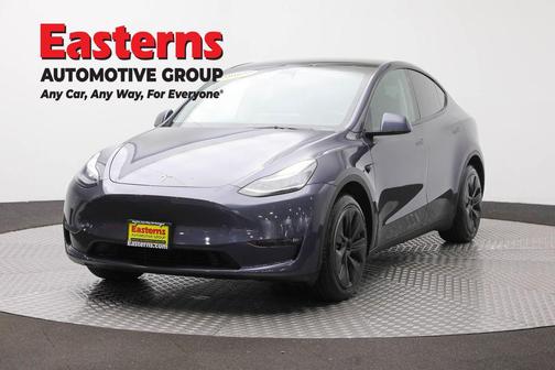 Gray 2023 Tesla Model Y Long Range