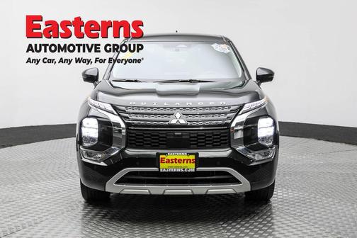 2023 Mitsubishi Outlander PHEV SE S-AWC