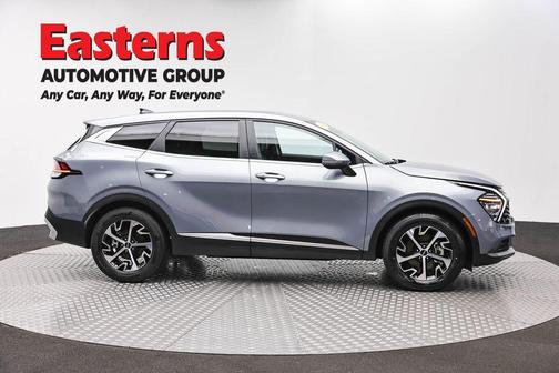 Everlasting Silver 2025 Kia Sportage EX