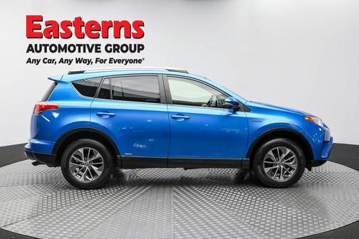 2017 Toyota RAV4 Hybrid XLE