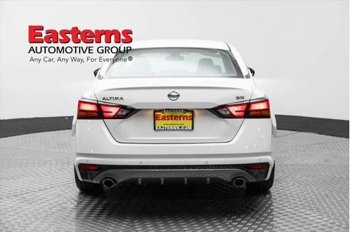 2021 Nissan Altima SR FWD