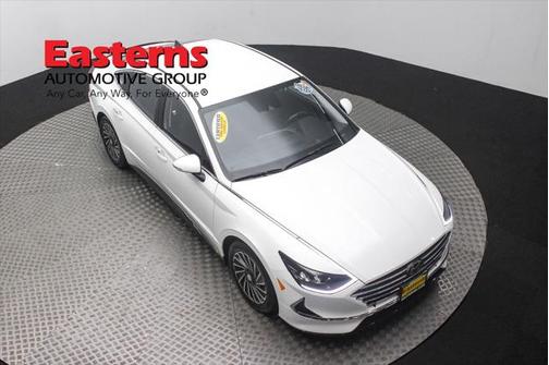 2023 Hyundai SONATA Hybrid SE