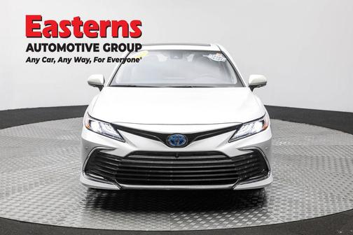2022 Toyota Camry Hybrid XLE