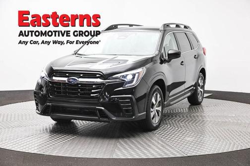 Crystal Black Silica 2025 Subaru Ascent Premium 7-Passenger