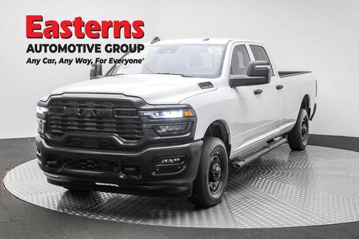 2025 RAM 2500 Tradesman Crew Cab 4x2 8' Box