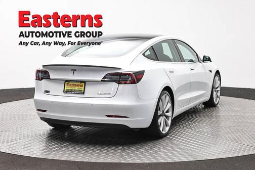 Pearl White Multi-Coat 2019 Tesla Model 3 Long Range