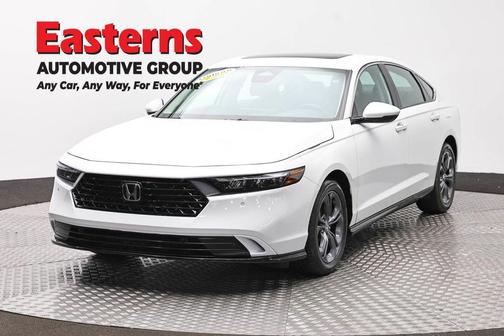 Platinum White Pearl 2025 Honda Accord Hybrid EX-L