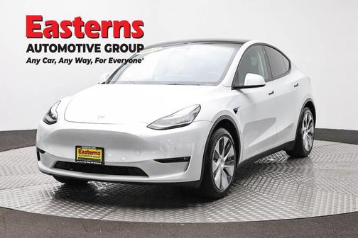 Pearl White Multi-Coat 2021 Tesla Model Y Standard Range Rear-Wheel Drive