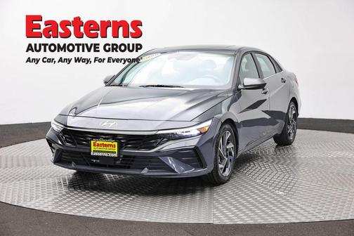 Ecotronic Gray 2025 Hyundai ELANTRA SEL