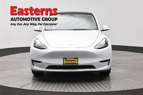 Pearl White Multi-Coat 2023 Tesla Model Y Long Range Dual Motor All-Wheel Drive