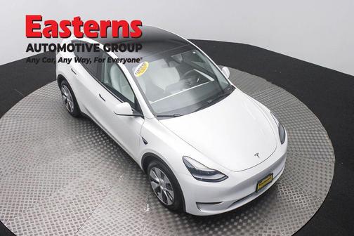Pearl White Multi-Coat 2023 Tesla Model Y Long Range Dual Motor All-Wheel Drive
