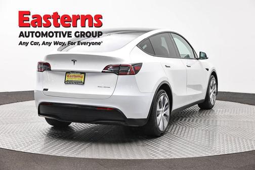 Pearl White Multi-Coat 2023 Tesla Model Y Long Range Dual Motor All-Wheel Drive