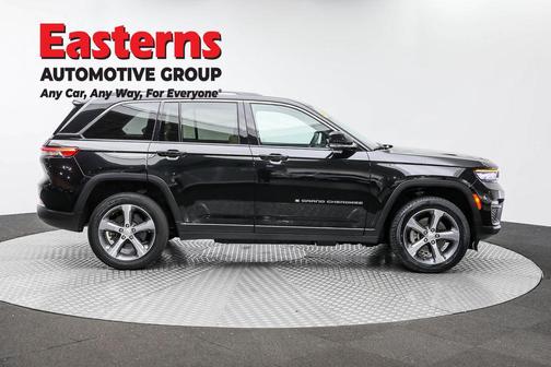 2023 Jeep Grand Cherokee 4xe Base
