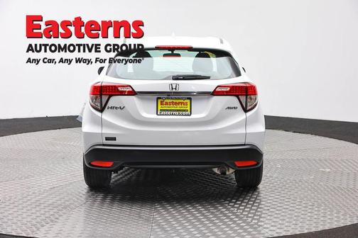 Platinum White Pearl 2021 Honda HR-V LX
