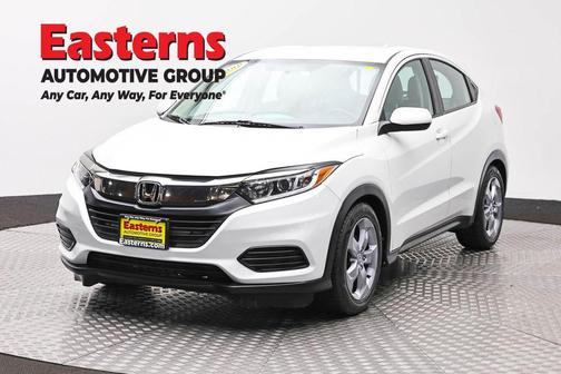 Platinum White Pearl 2021 Honda HR-V LX