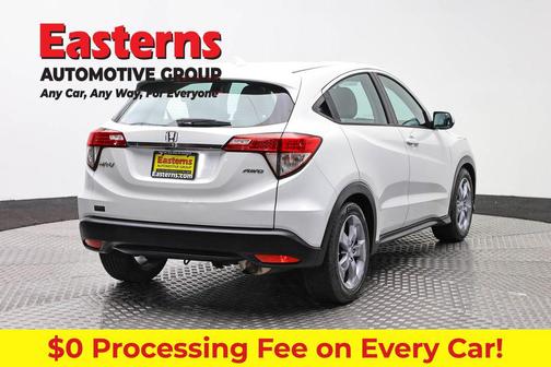 Platinum White Pearl 2021 Honda HR-V LX