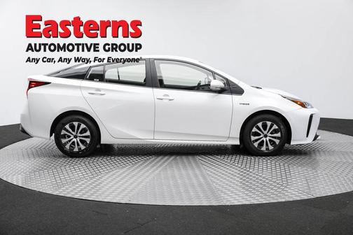 2022 Toyota Prius LE